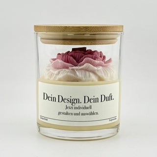 Personalisierte Duftkerze „Rose Rosa“ im transparenten Glas, 14 oz, mit Bambusdeckel