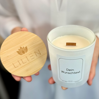 Duftkerze im Glas mit personalisiertem Wunschtext