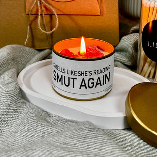 Duftkerze "Smells Like she‘s Reading smut again"